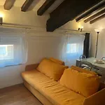 아파트 La Mansarda In Centro