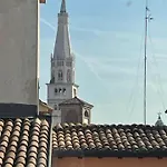La Mansarda In Centro Modena