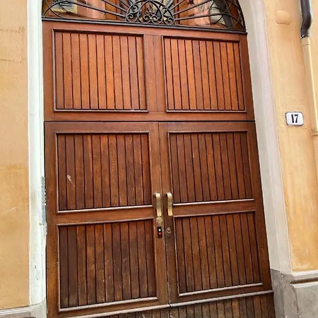 Apartamento La Mansarda In Centro Módena