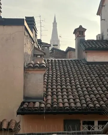 아파트 La Mansarda In Centro 모데나