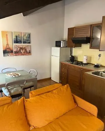 Apartamento La Mansarda In Centro Módena