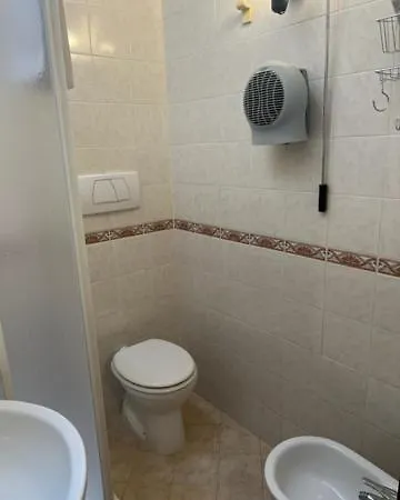 La Mansarda In Centro Apartment *