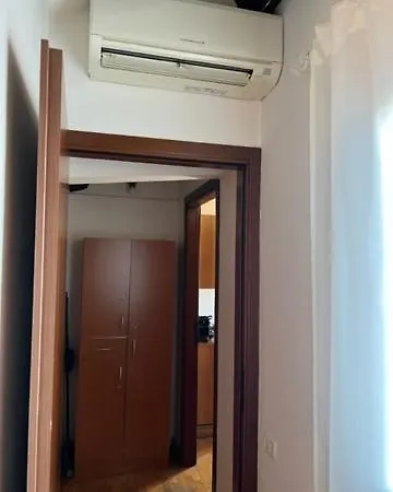 公寓 La Mansarda In Centro 摩德纳