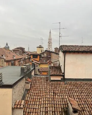 La Mansarda In Centro * 모데나