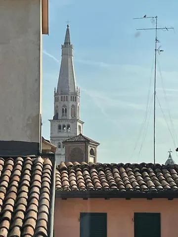 La Mansarda In Centro Modena