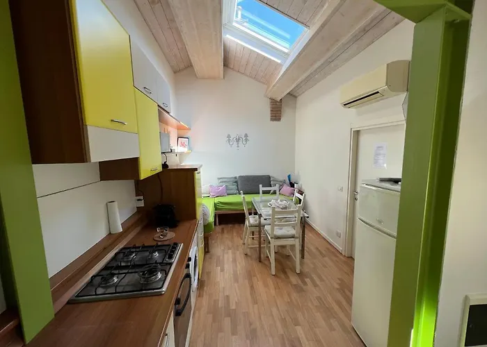 La Mansarda In Centro * 摩德纳